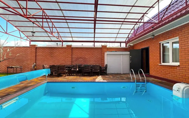 S Basseynom Private House