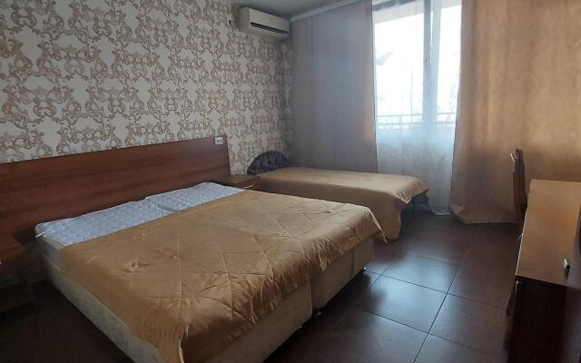 Arkadiya Guest house
