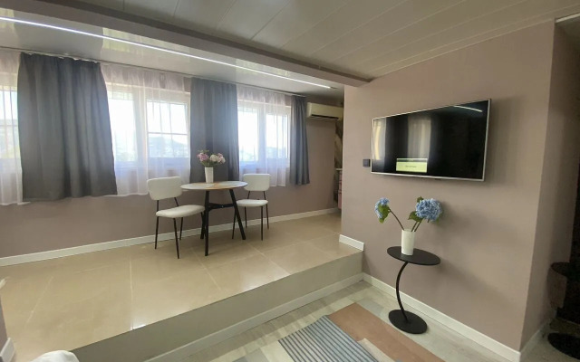 Na Pasechnoy 64 Flat