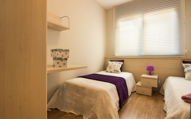Elcano Apartments