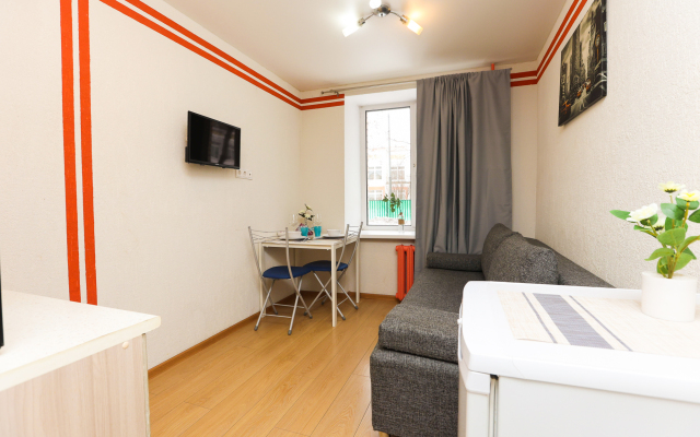 Апартаменты Рощинская 109/4