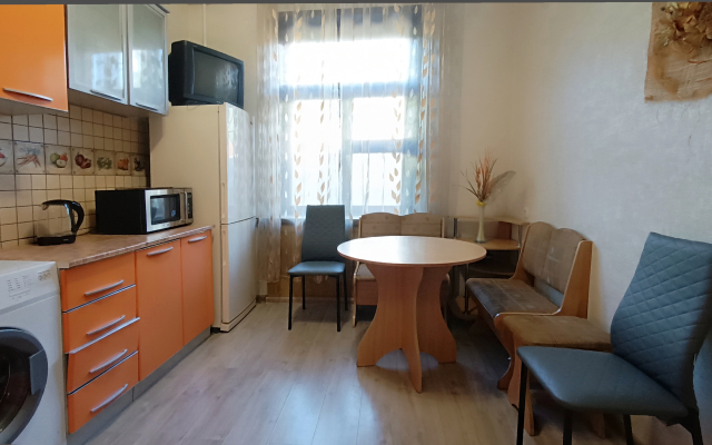 Uyutny Sever Na Ulitse Akademika Knipovicha Flat