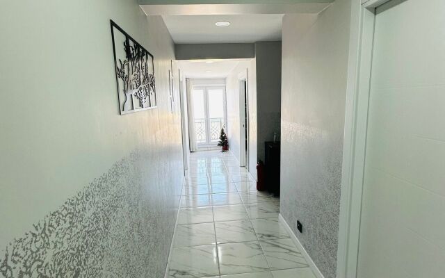 Airport Black Sea Hotel & Restaurant Hotel
