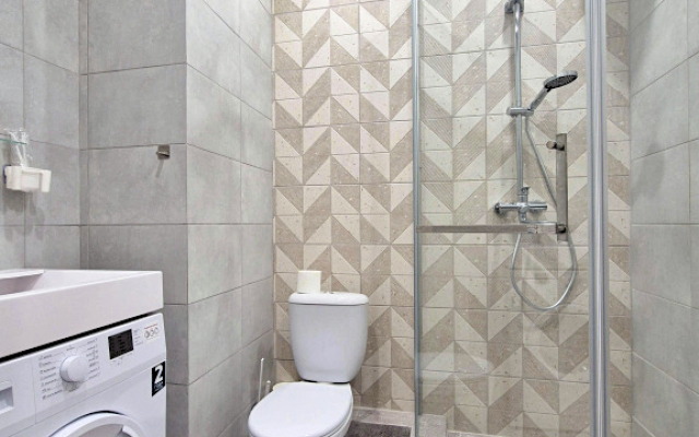 Komfortnaya Studiya V Letnem Apartments
