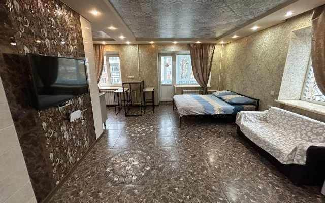 Na Prospekte Oktyabrya 40a Flat