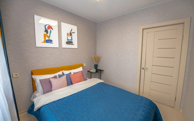 Апартаменты TopHouse на Каплунова 10 трёхкомнатные