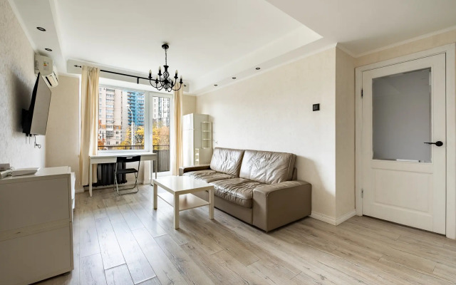 U Metro Zvezdnaya Apartments