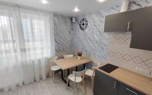 Квартира На Баженова 4/1