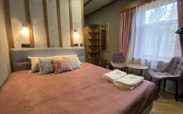 Апартаменты студия 9 Дворик Друзей