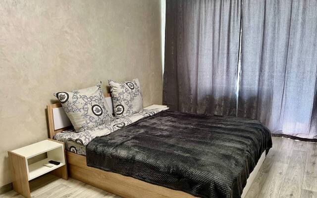 Apartamenty Na Bulvare Chavayna 45 Apartments
