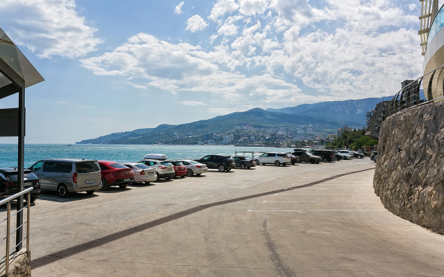 Skay Plaza 3 U Morya Apartments