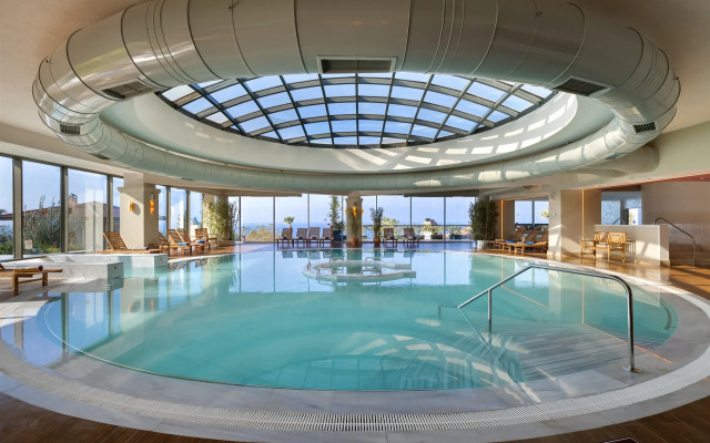 Royal Teos Thermal Resort Clinic & Spa Resort (Halal Hotel)