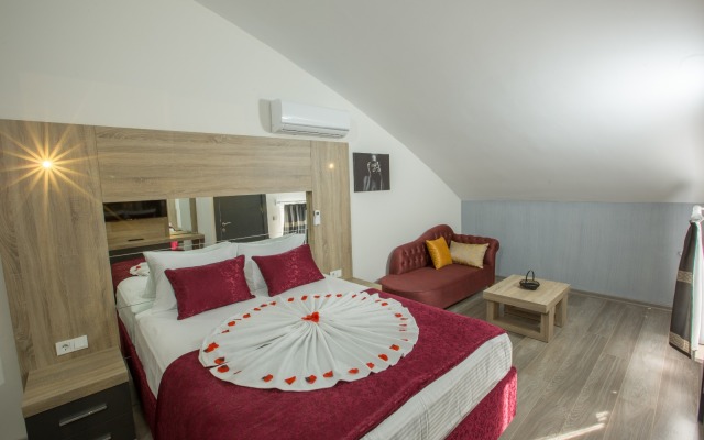 Elanis Suites