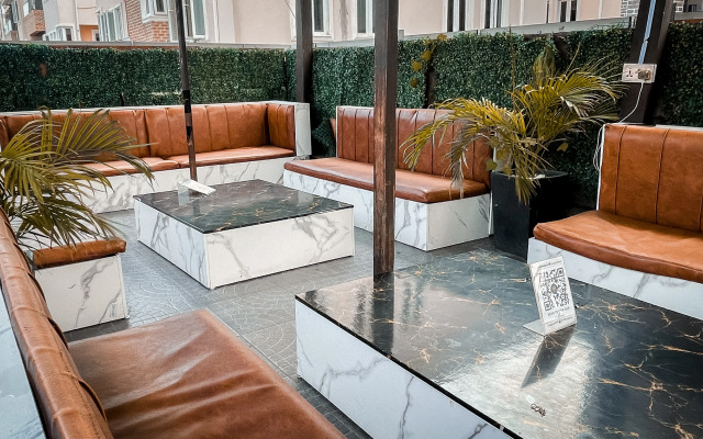 247 Luxury Hotel