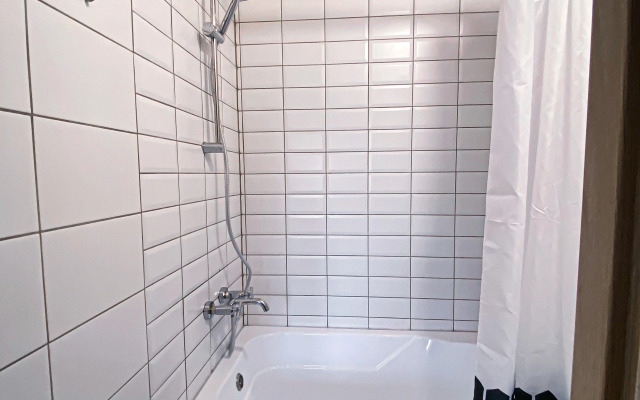 Layf Studiya 1, 15m2, na Tararykova 5 Flat