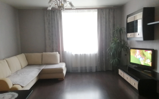 Dvushka Na Naberezhnoy Flat