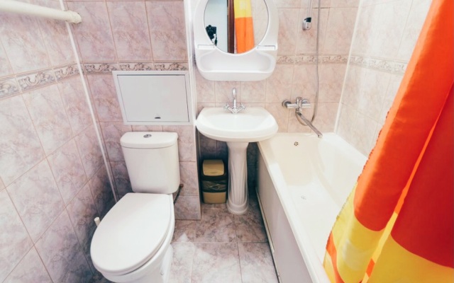 Na Orekhovom Bulvare 14k1 Apartaments