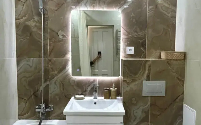 Flat Uyutnaya Kvartira V Tsentre Goroda