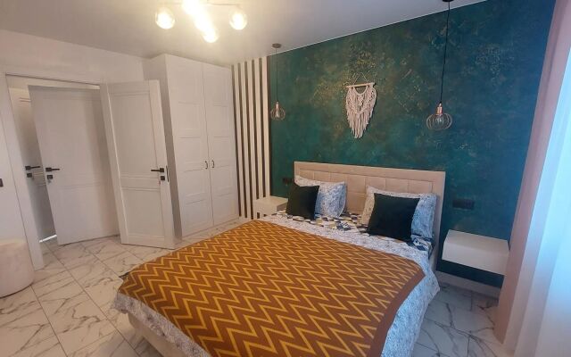 Trekhkomnatnay ryadom s Kremlem Flat