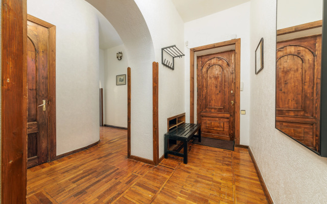 Апартаменты 3 спальни на Мойке