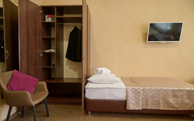 Zima Hotel