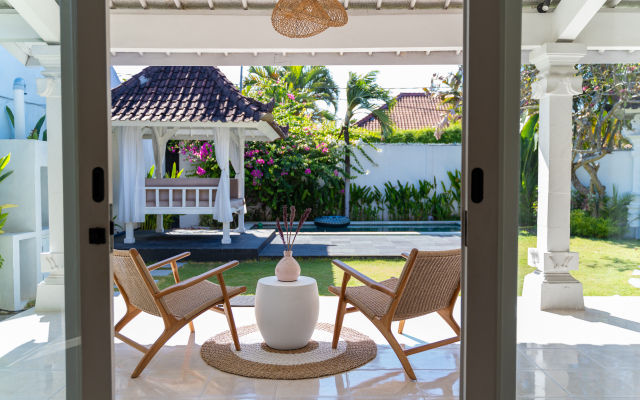 Curves Bali Villa