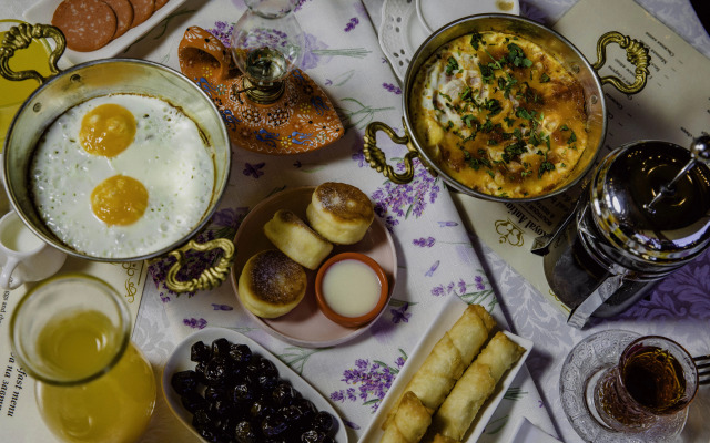 Royal Antique Boutique Hotel