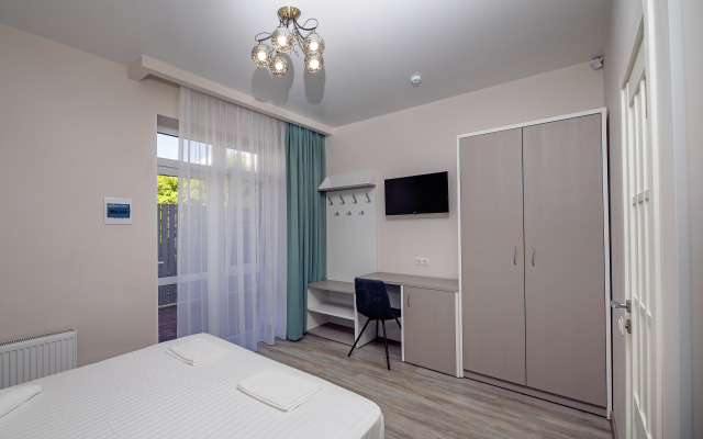 Nautilus Family Guest house