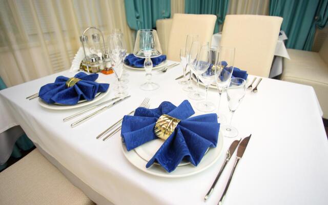 Rossiya Hotel