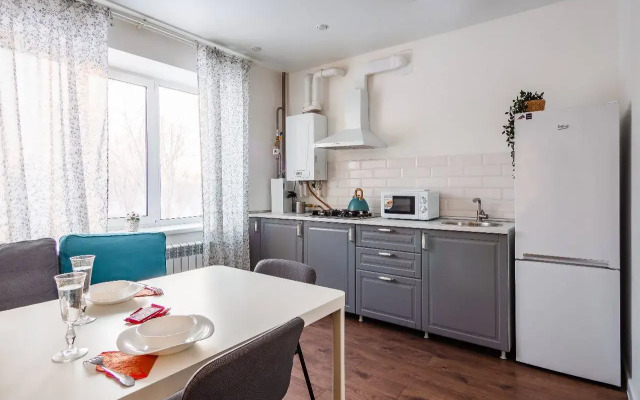 Prostornaya S Dizaynerskim Remontom Flat