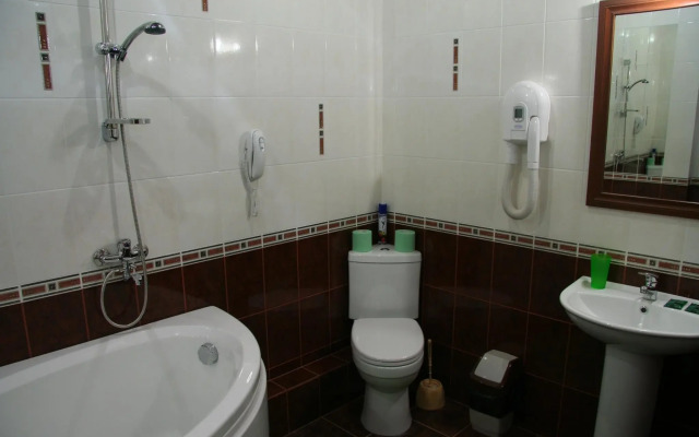 Отель Эсмеральд