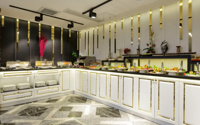 Trademark Collection by Wyndham Operla Airport Hotels
