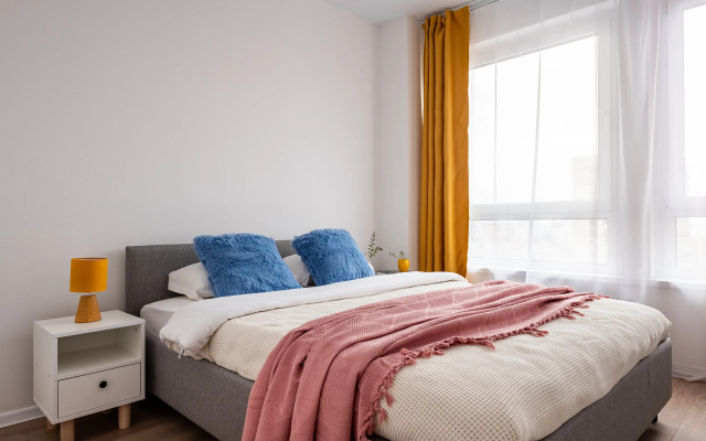Chetyrekhkomnatnaya Dizainerskaya Vidovaya Flat