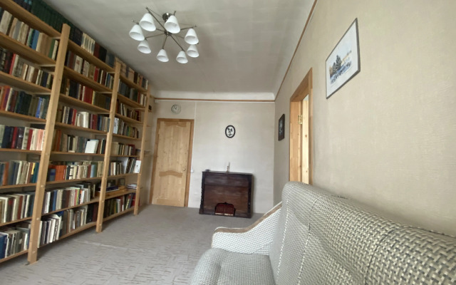 V Kupecheskom Dome Flat