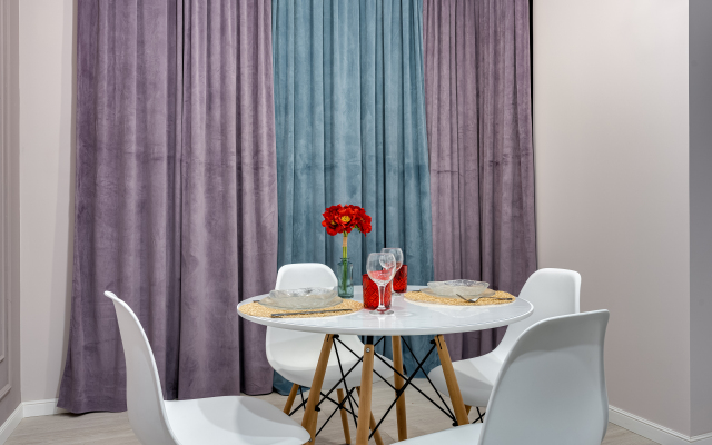 Parizh Ryadom Flat