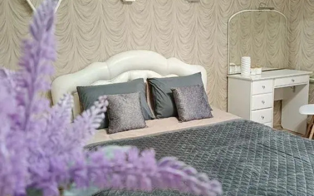 Dvushka Ryadom S Tts Yarmarka I Vokzalom Flat