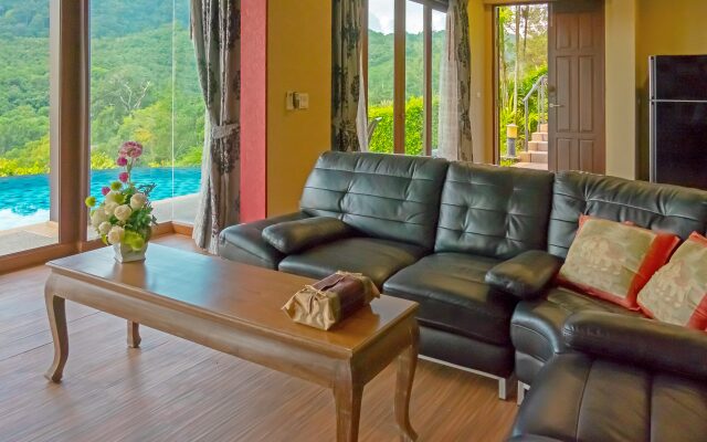 Ocean view Villa with Infinity Pool & King-bed	