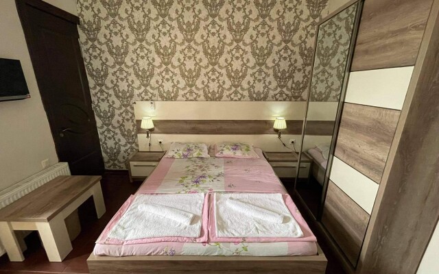 Megobroba Hotel