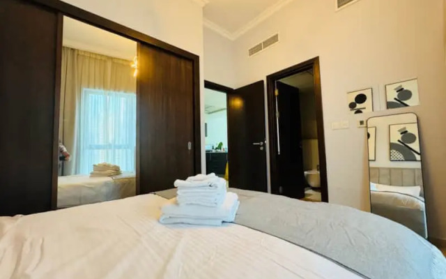 Central 1 BDR Sea and Canal View Apartments