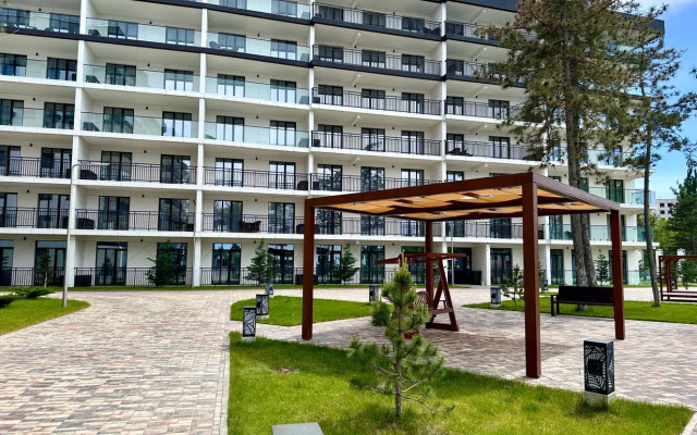 Du Soleil S Terrasoy I Vidom Na Basseyn Apartments