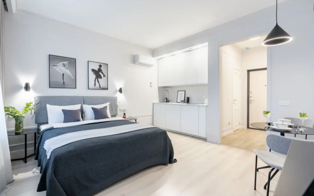 Apartments Apricot Tree ArtLine