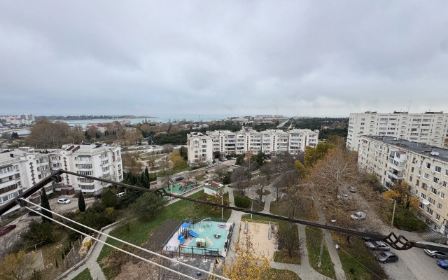 2-Kom Okt revolyutsii 27-40 Sevastopol Kakdoma Flat