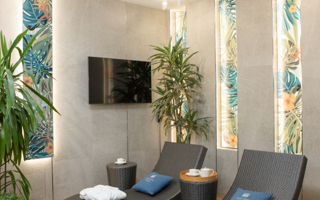 Green Park Hotel