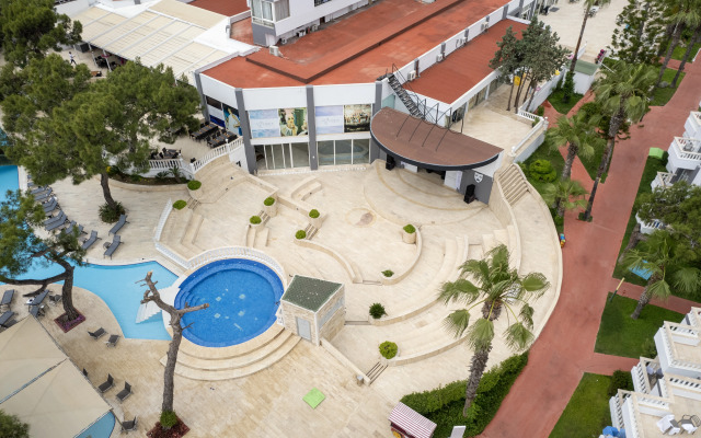 Loxia Comfort Resort Kemer