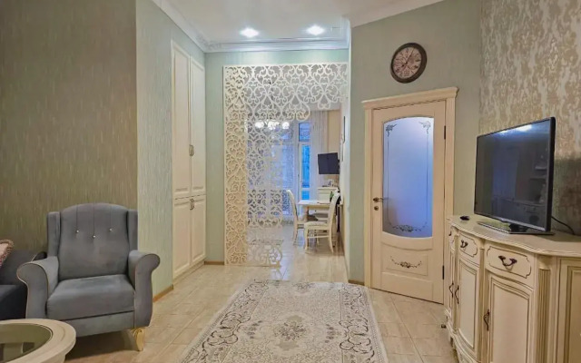 Na Krasnogvardeyskoy Ulitse 38AlitA Flat