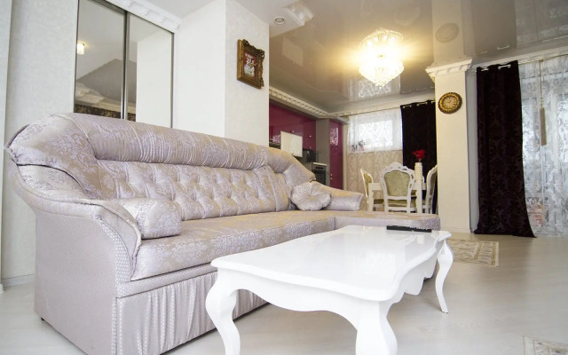 Апартаменты VIP in the Center of Minsk