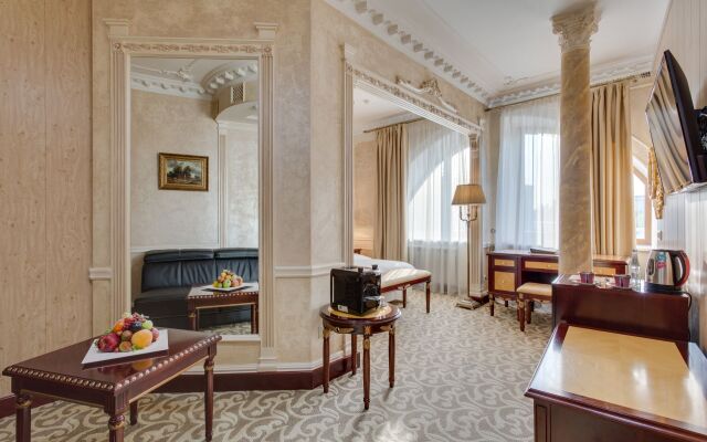 TAGANKA-HOLL Moscow Hotel