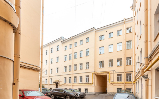 Dom Kino na Phontanke Apartments