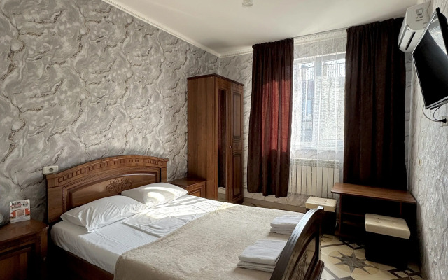 Dvin Guest House