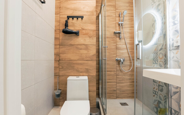 Solntse Ryadom S Politekhom Na 2 Gostya Apartments